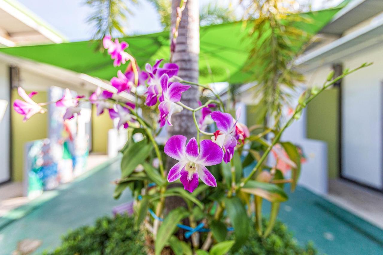 Oyo 450 Rawai Studios Resort Eksteriør billede